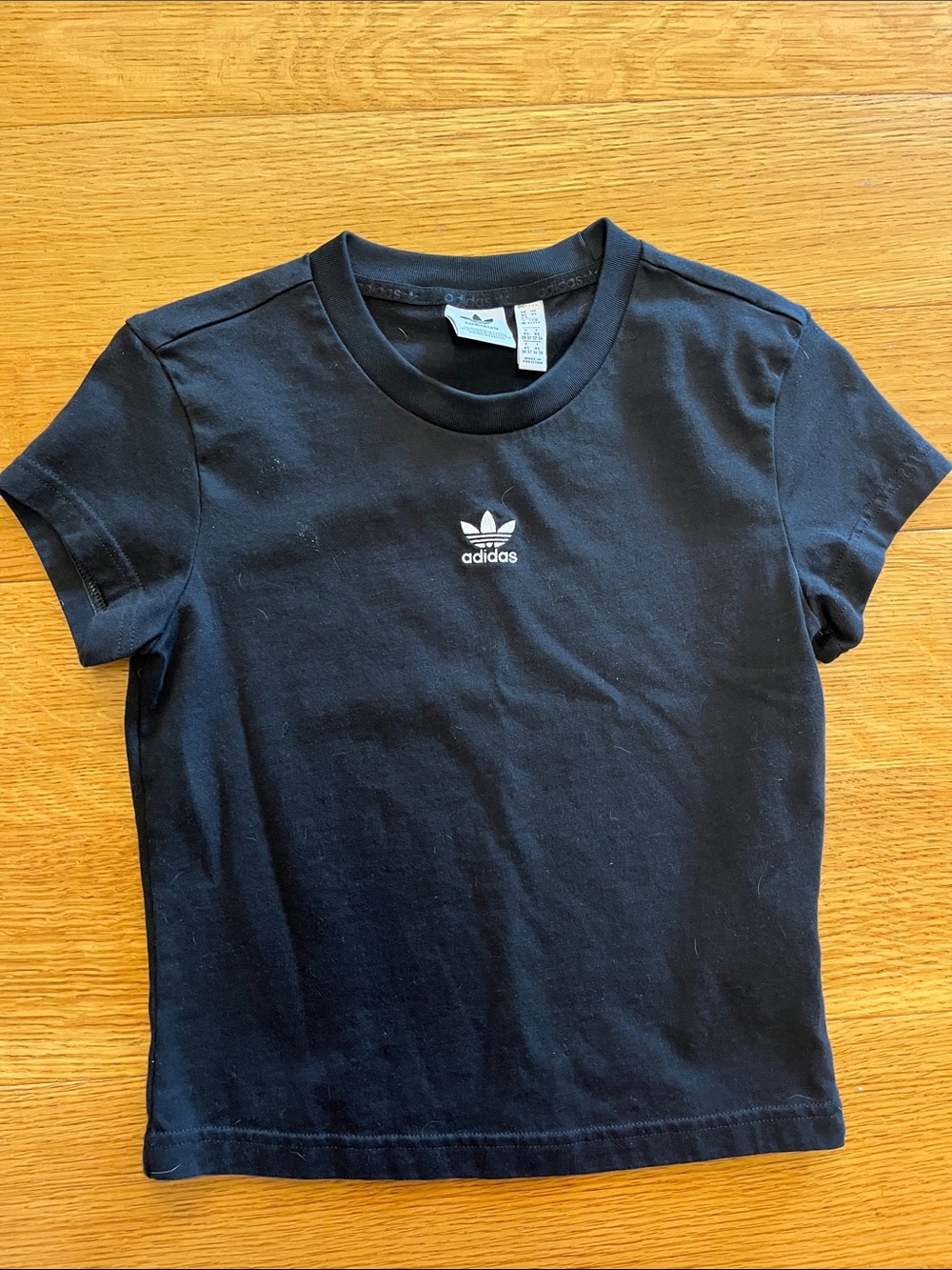Adidas cropped women’s T-shirt size XS